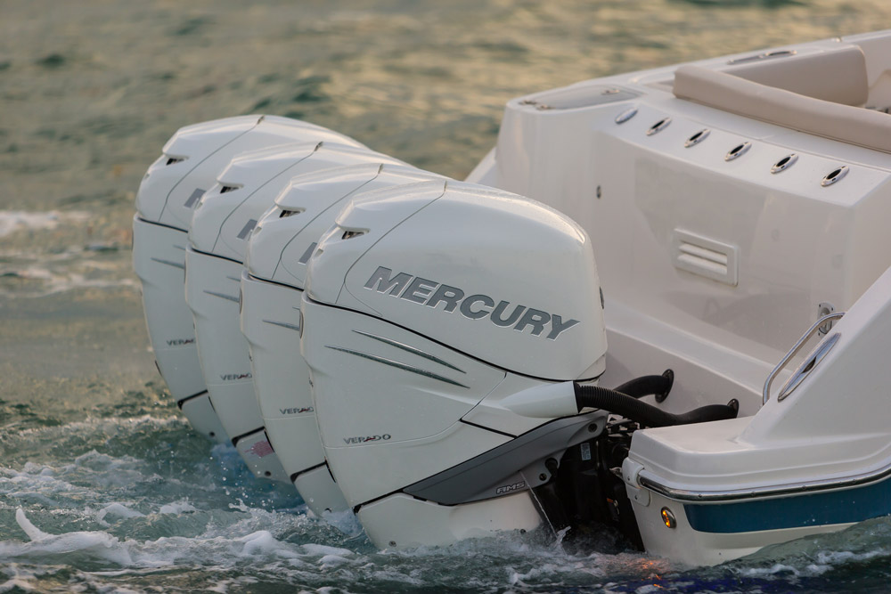 Boston Whaler 420 Outrage Mercury engines